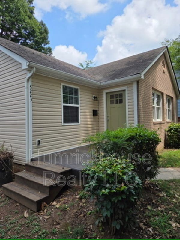 Building Photo - 5223 Valley Stream Rd