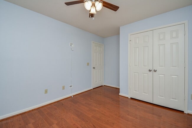 Building Photo - 1319 Irish Mist Ct