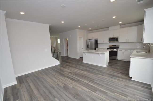 Building Photo - 1057 Shoreside Dr