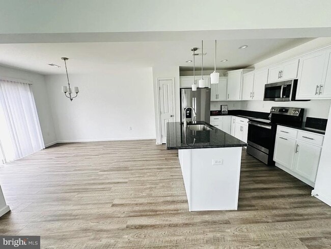 Building Photo - 20 Shillington Ln