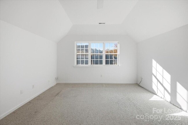 Building Photo - 7709 Sedgebrook Dr E