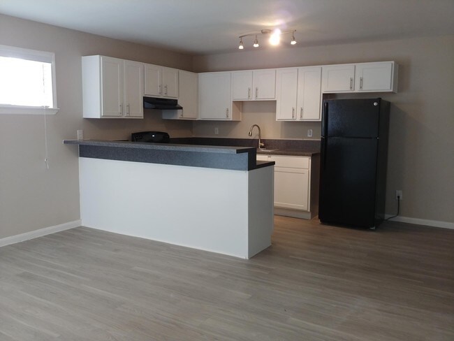 Building Photo - Marq on Main