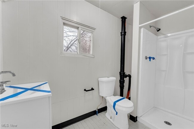 Building Photo - 14917 Darwin Ave