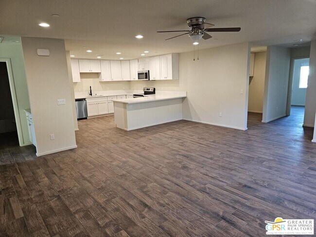 Building Photo - 13710 Cuyamaca Dr