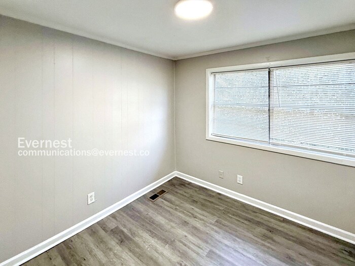 Building Photo - 1302 Frisco St