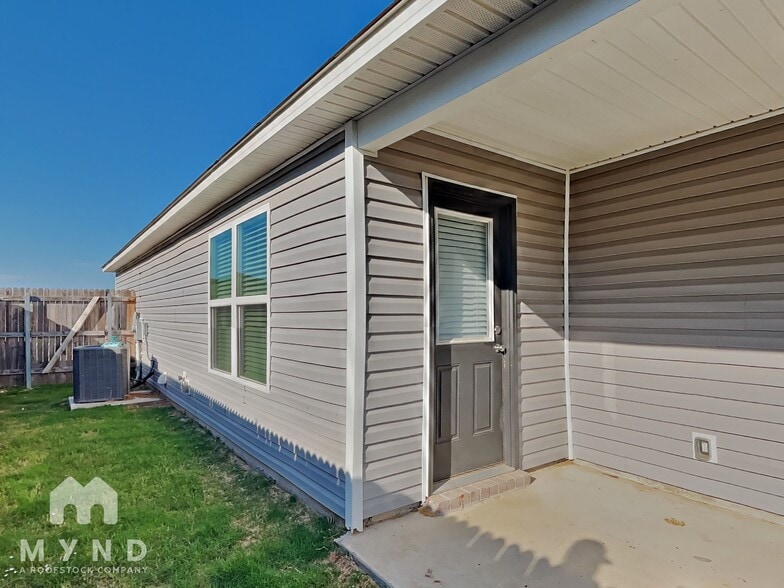 Building Photo - 7316 E 141st St N