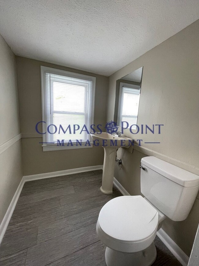 Building Photo - Spring Into Your New Home!