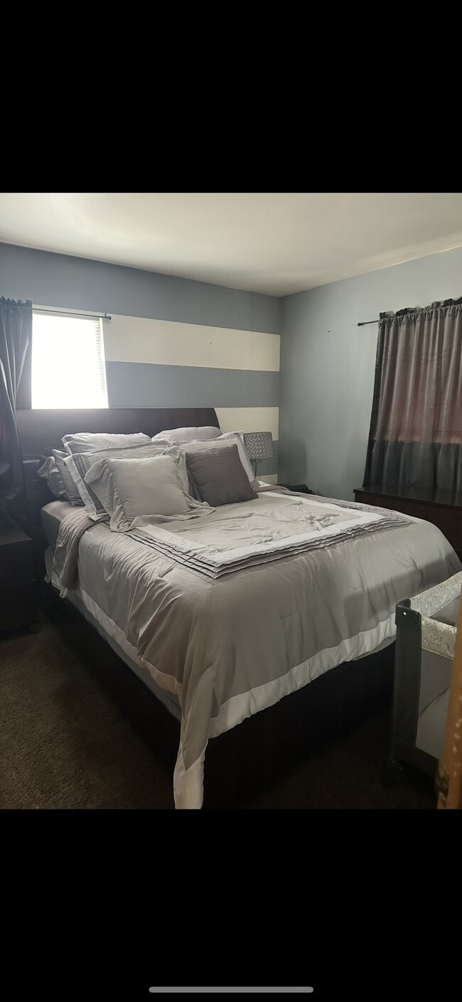 Building Photo - 5013 N 106th St