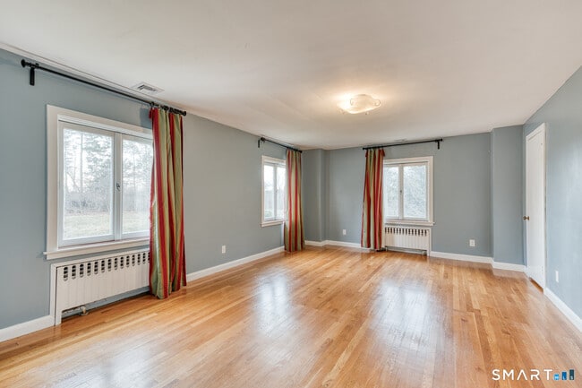 Building Photo - 23 Moulton Rd