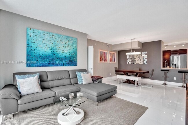 Building Photo - 325 S Biscayne Blvd