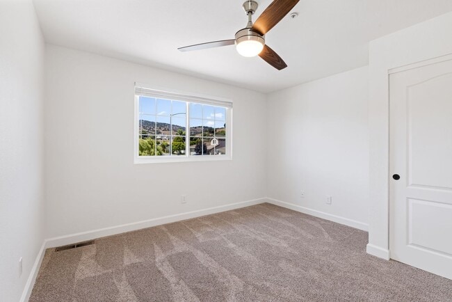 Building Photo - Las Palmas Complete Remodel