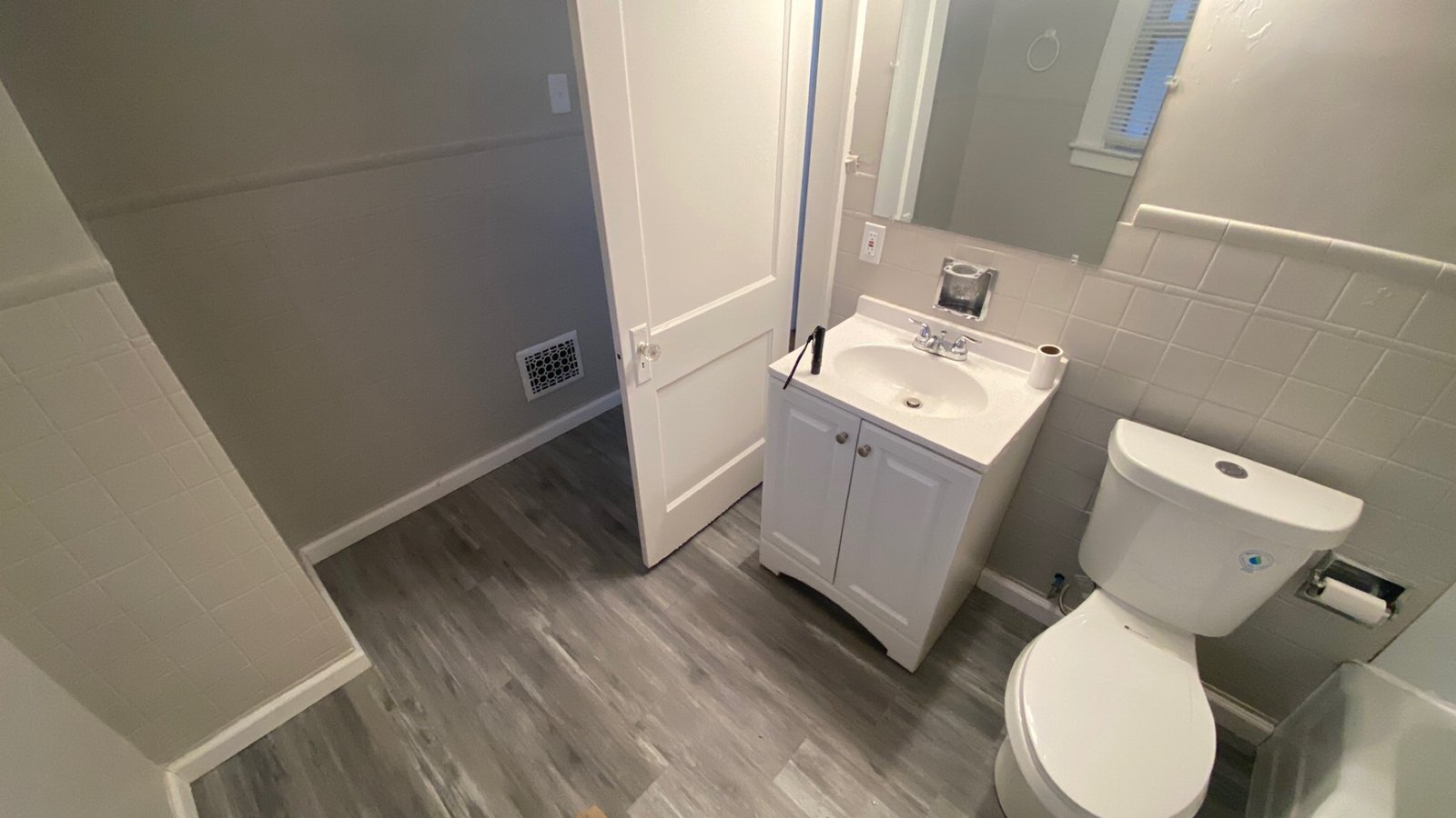 Building Photo - 129 Wiman Ave