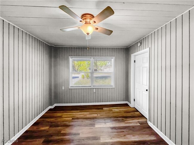 Building Photo - 1918 Grace Ave