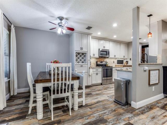 Building Photo - 1454 Lochspring Dr