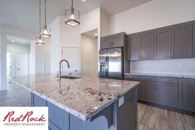 Building Photo - Incredible 3 Bedroom, 2 Bathroom Property ...