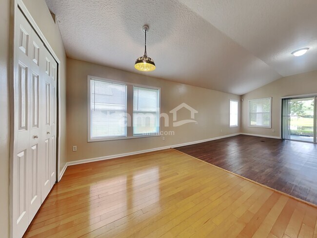 Building Photo - 13839 Victoria Lakes Dr