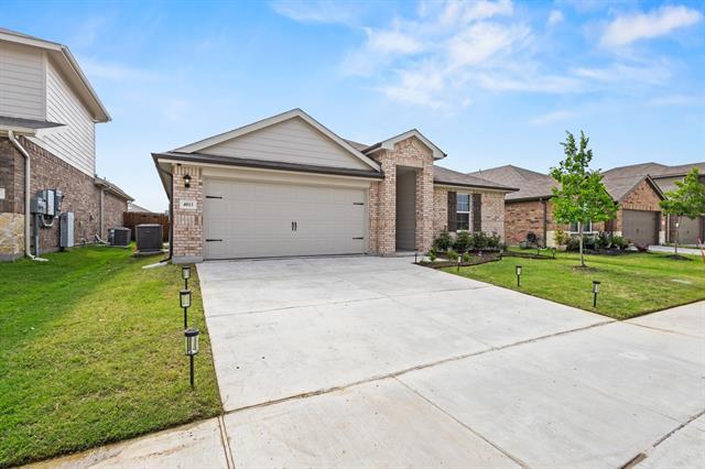 Building Photo - 4013 Pinebluff Ln