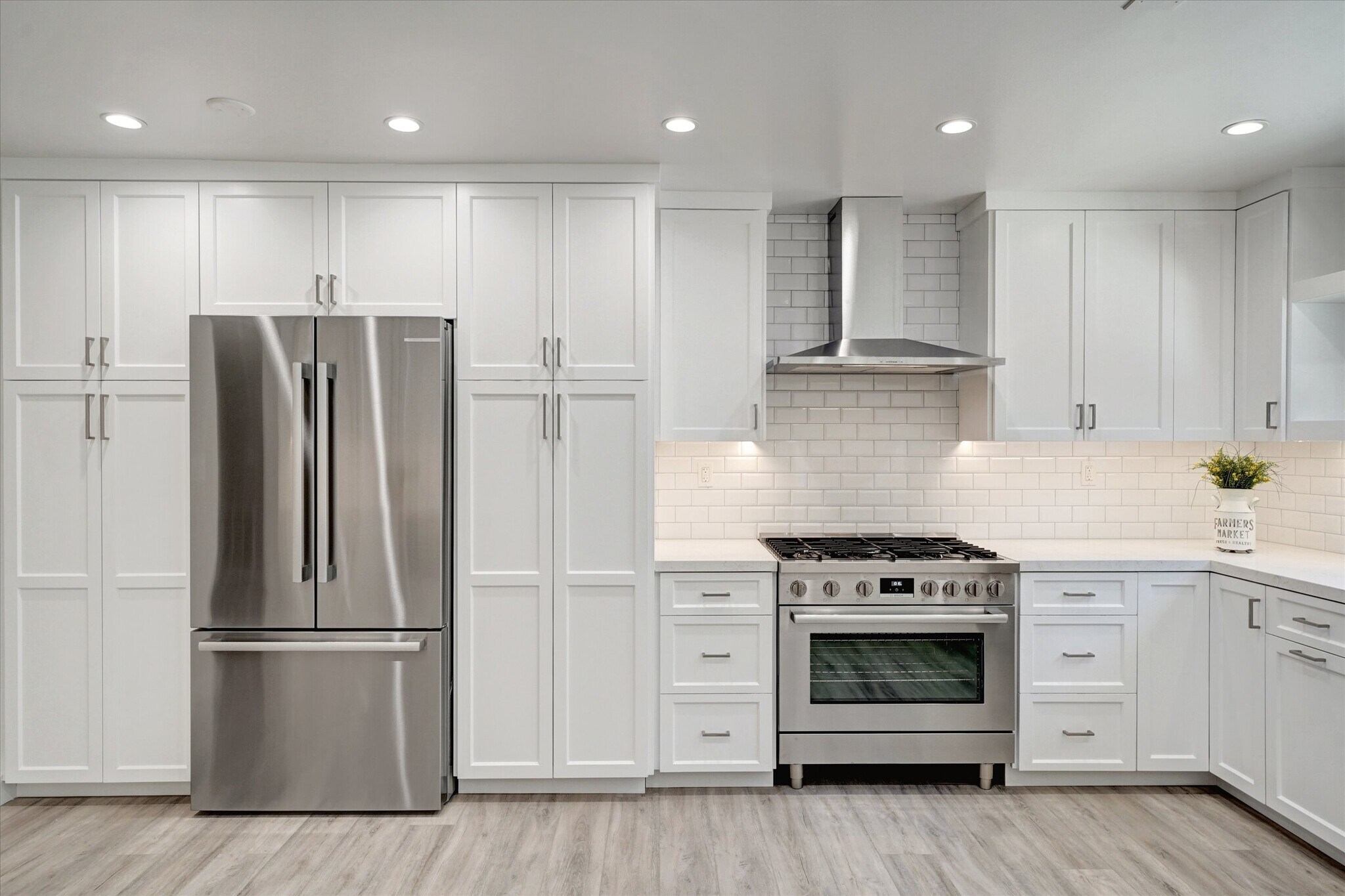 Building Photo - 5346 Tyrone Ave