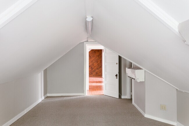 Building Photo - Eastern Parkway