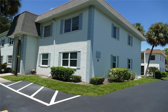Building Photo - 205 S McMullen Booth Rd