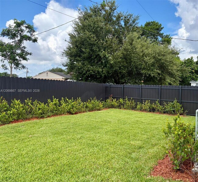 Building Photo - 2420 NW 154th St