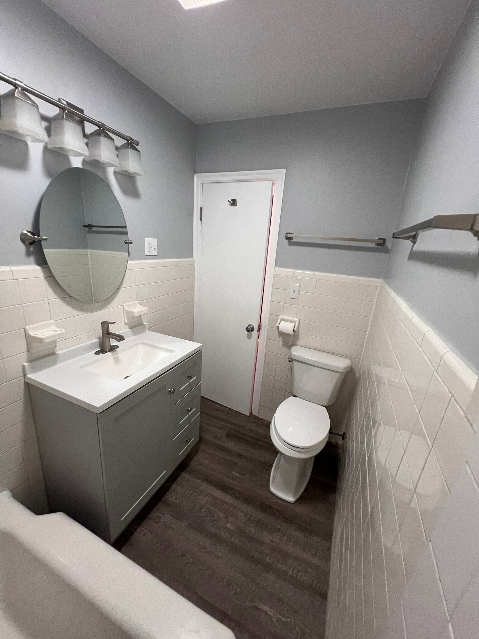 Remodeled bathroom - 5503 Staunton Ave SE