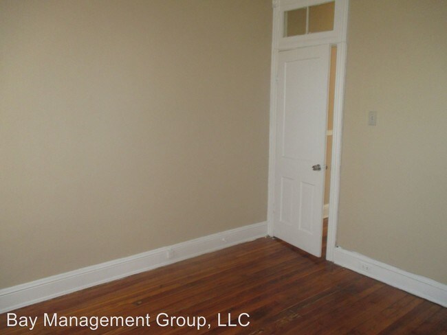 Building Photo - 111 N Ellwood Ave