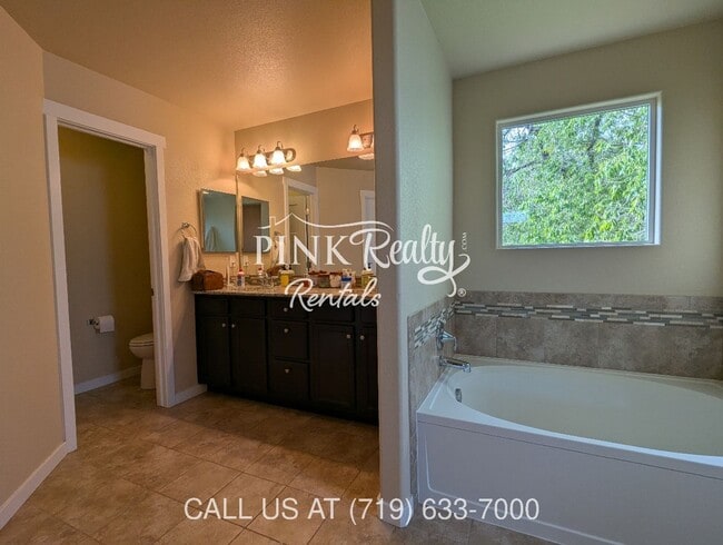 Building Photo - 7341 Tributary Ct