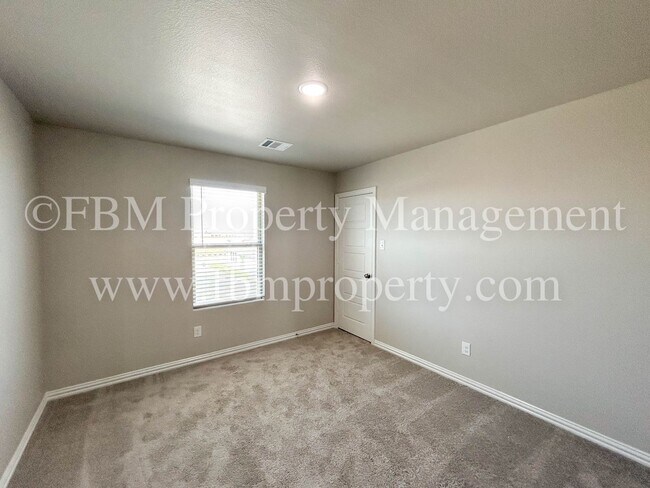 Building Photo - 1773 Ethereal Ln