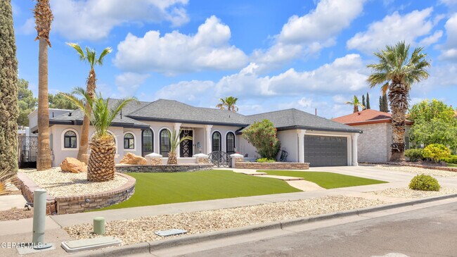 Building Photo - 2085 Paseo Del Prado Dr