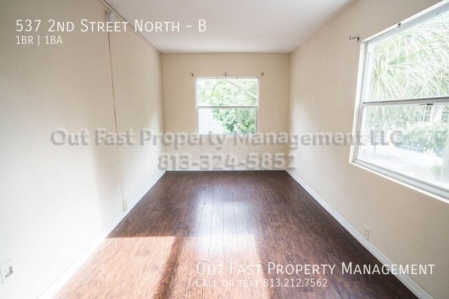 Building Photo - 537 2nd St N