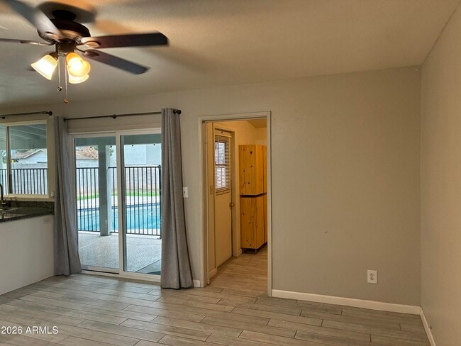 Building Photo - 6713 W Carol Ave