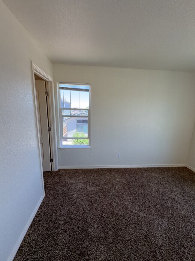 Building Photo - 6628 Watusi Rd