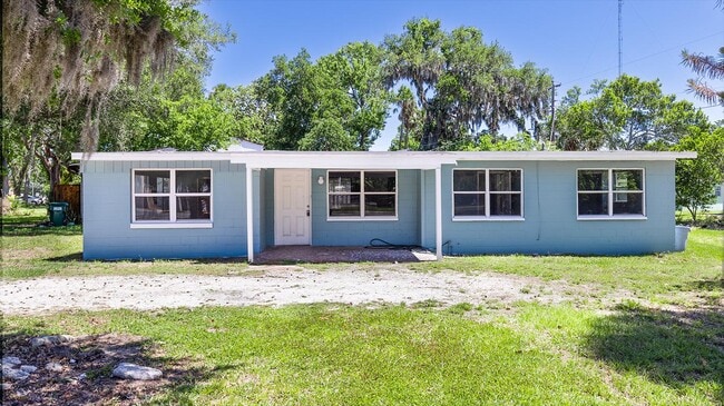 Building Photo - 563 6th St