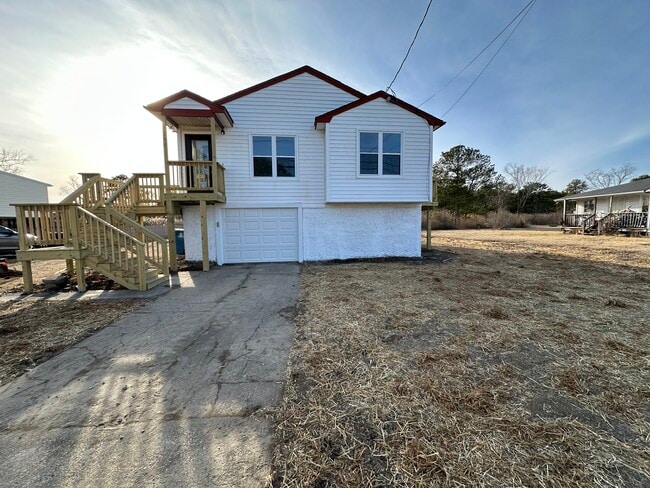 Building Photo - 208 Ridge Rd