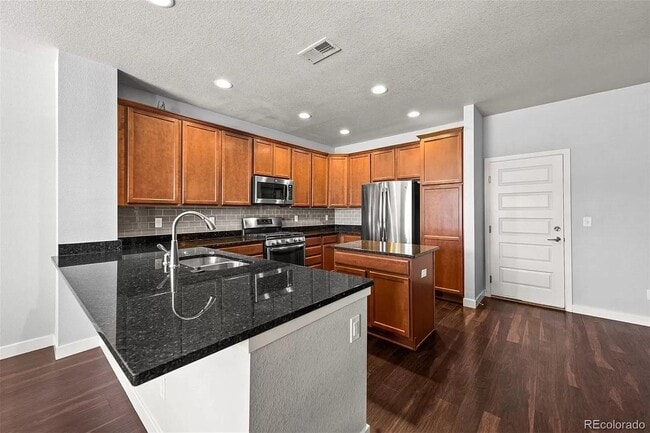 Building Photo - 6763 Morrison Dr