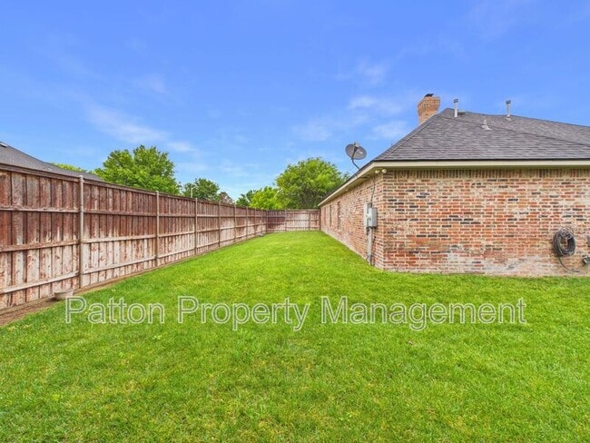Building Photo - 3100 River Birch Pl
