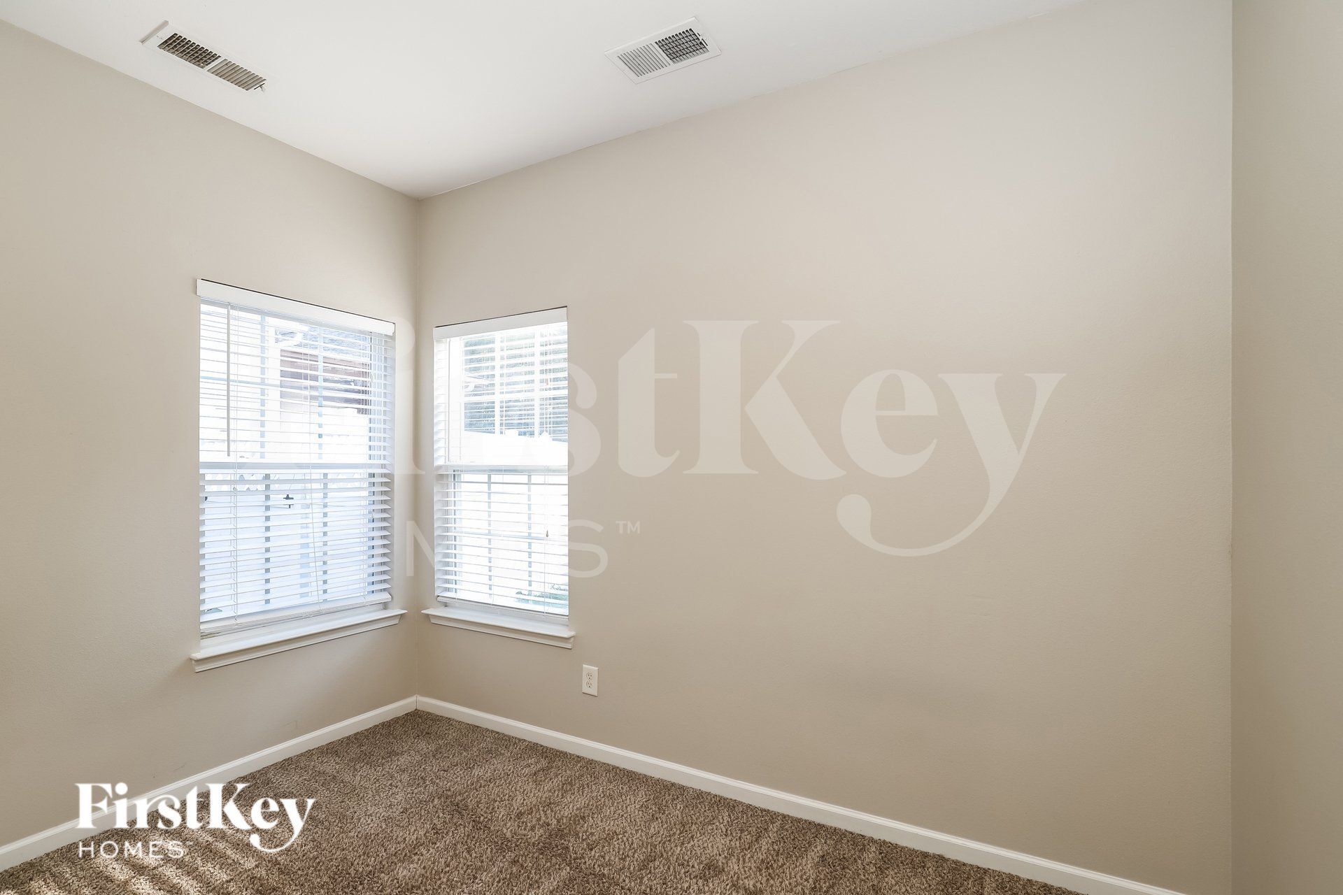 Building Photo - 1415 Paulonia Way