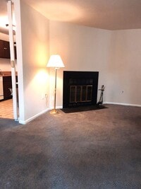 Building Photo - **Spacious 3BR/1BA Condo – Move-In Special...