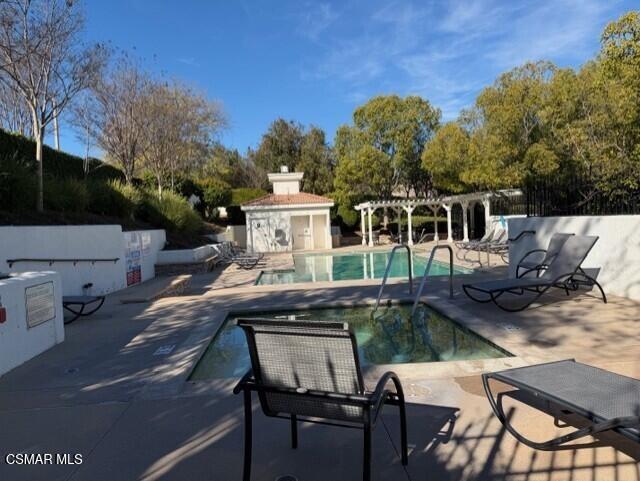 Building Photo - 5502 Salerno Dr