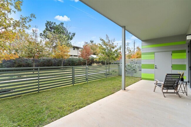 Building Photo - 4004 Banister Ln