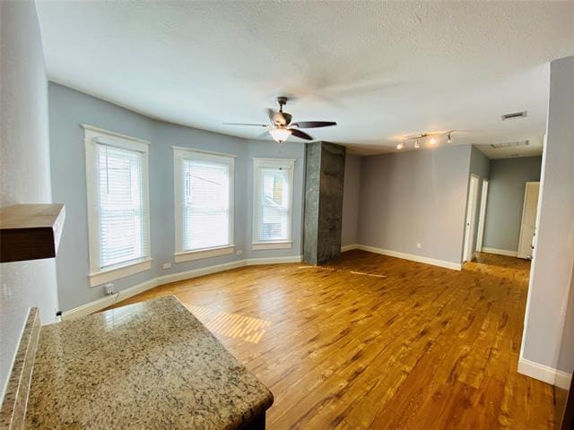 Building Photo - 4318 Junius St