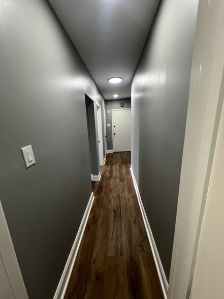 Building Photo - 1223 Belmont Ave