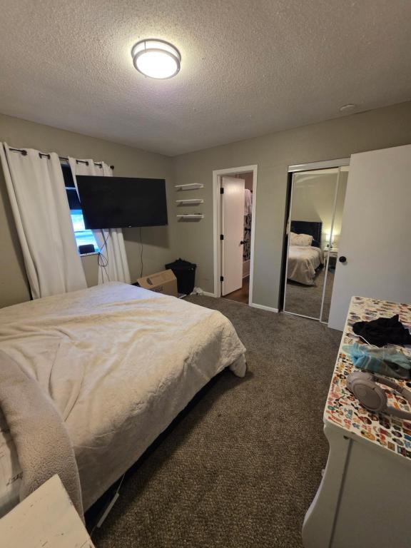 Building Photo - 205 Concord Cir