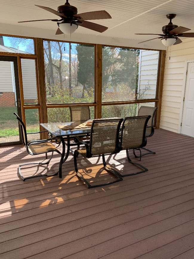 Screened porch - 1318 Exbury Dr