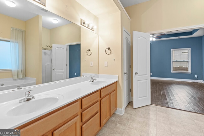 Building Photo - 1209 Heartwood Ave