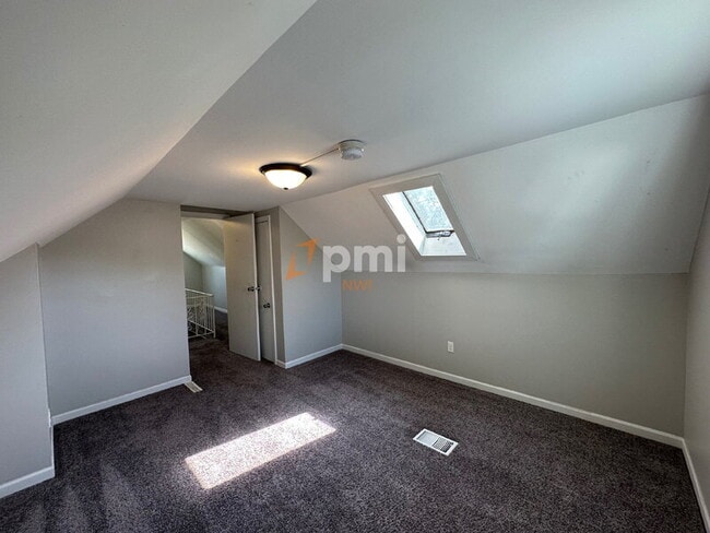 Building Photo - 7414 Tapper Ave