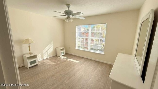 Building Photo - 4550 Bellaluna Dr