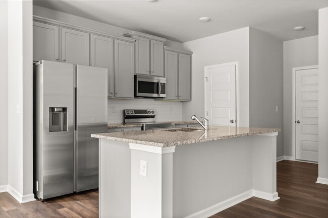 Building Photo - 4 bed / 2.5 bath in Gainesville! Retreat a...