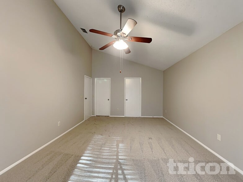 Building Photo - 7943 Longshadow Ct